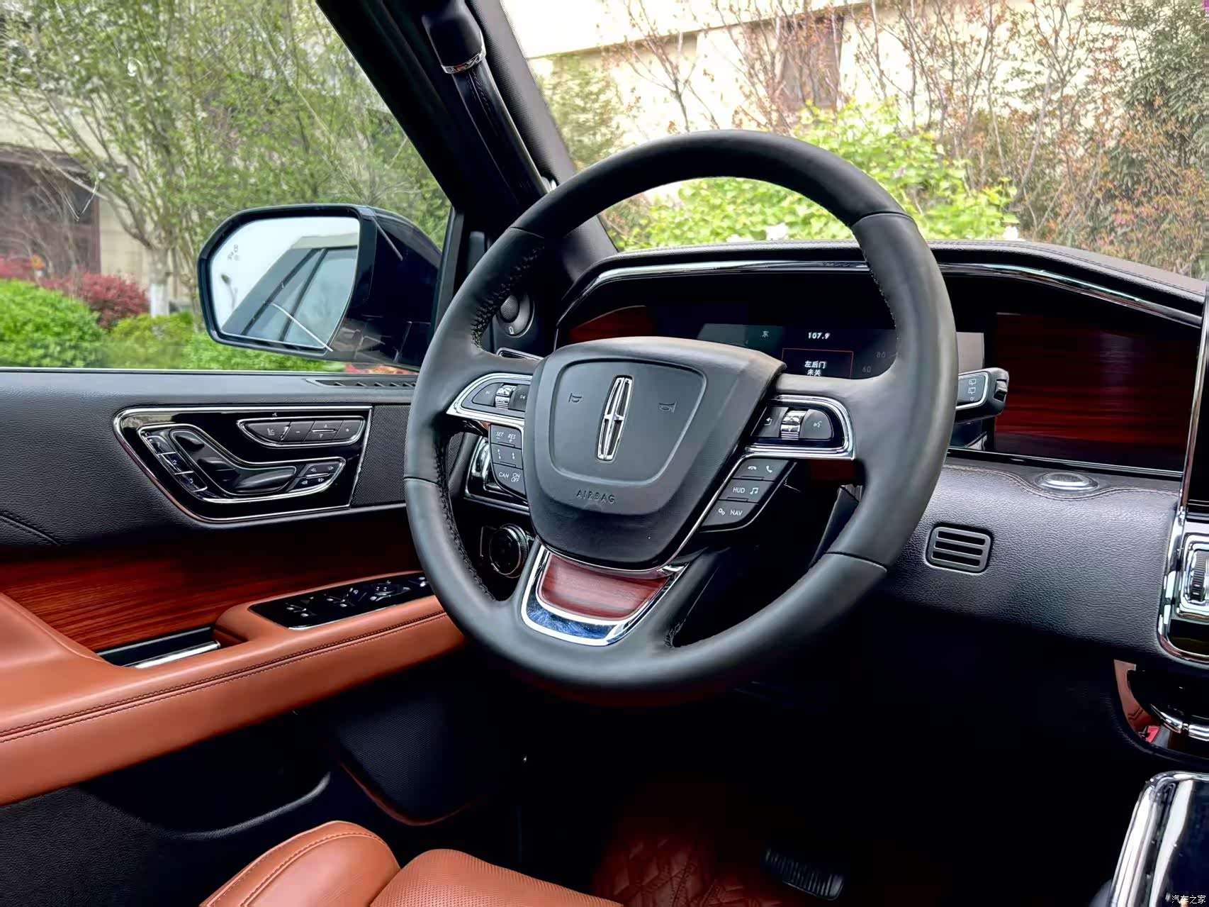 Lincoln Navigator, 2019 10