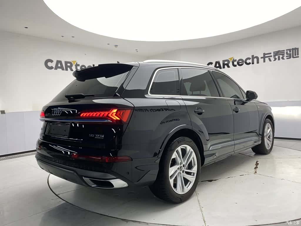Audi Q7, 2023 все фото