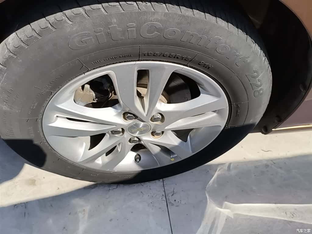 Chevrolet 320, 2018 23