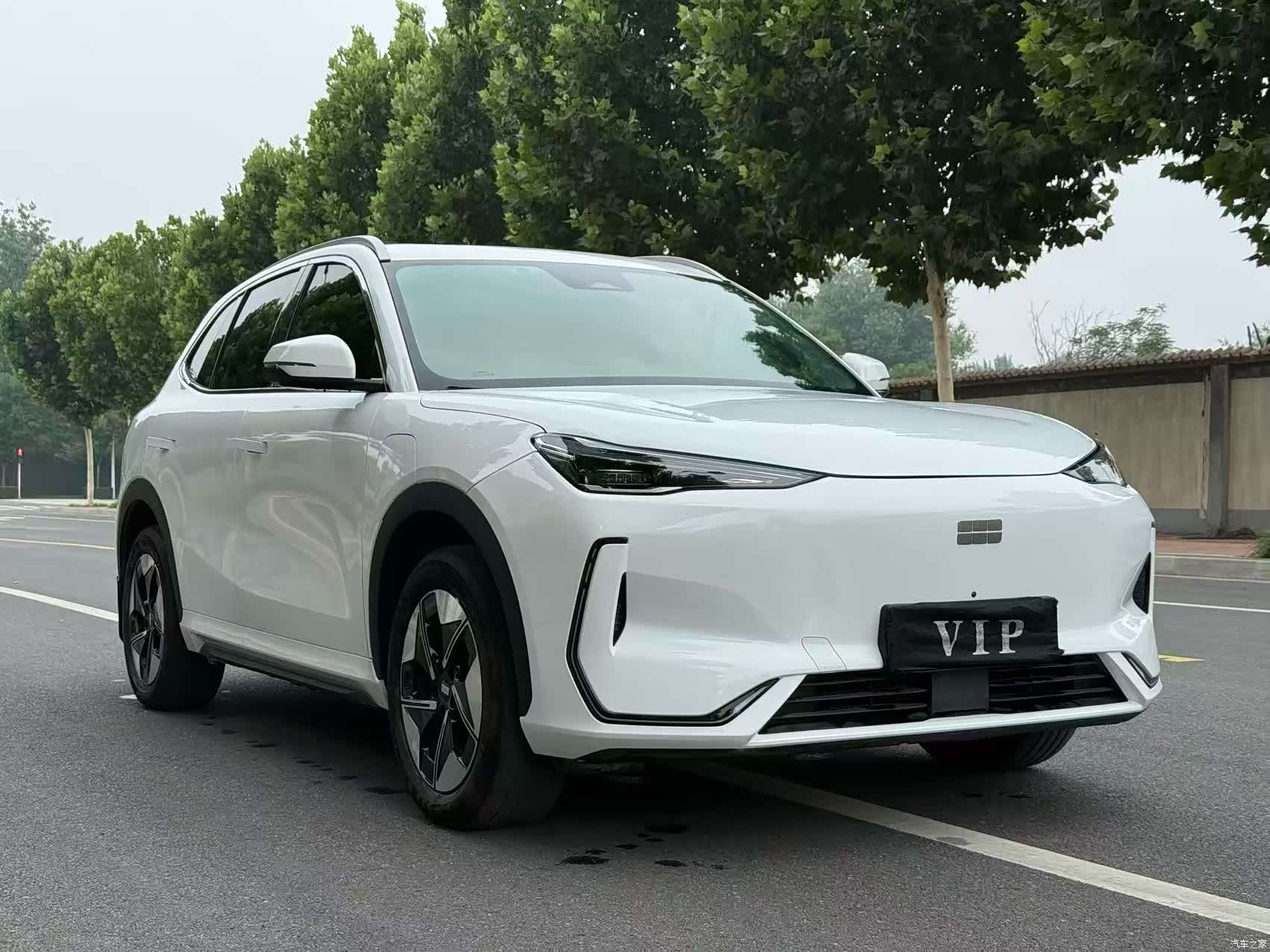 Geely Galaxy E5, 2025 3