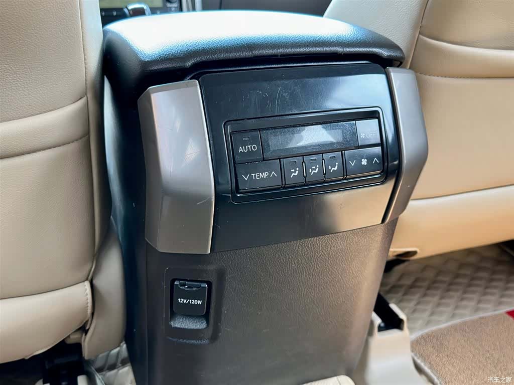 Toyota Prado, 2013 30