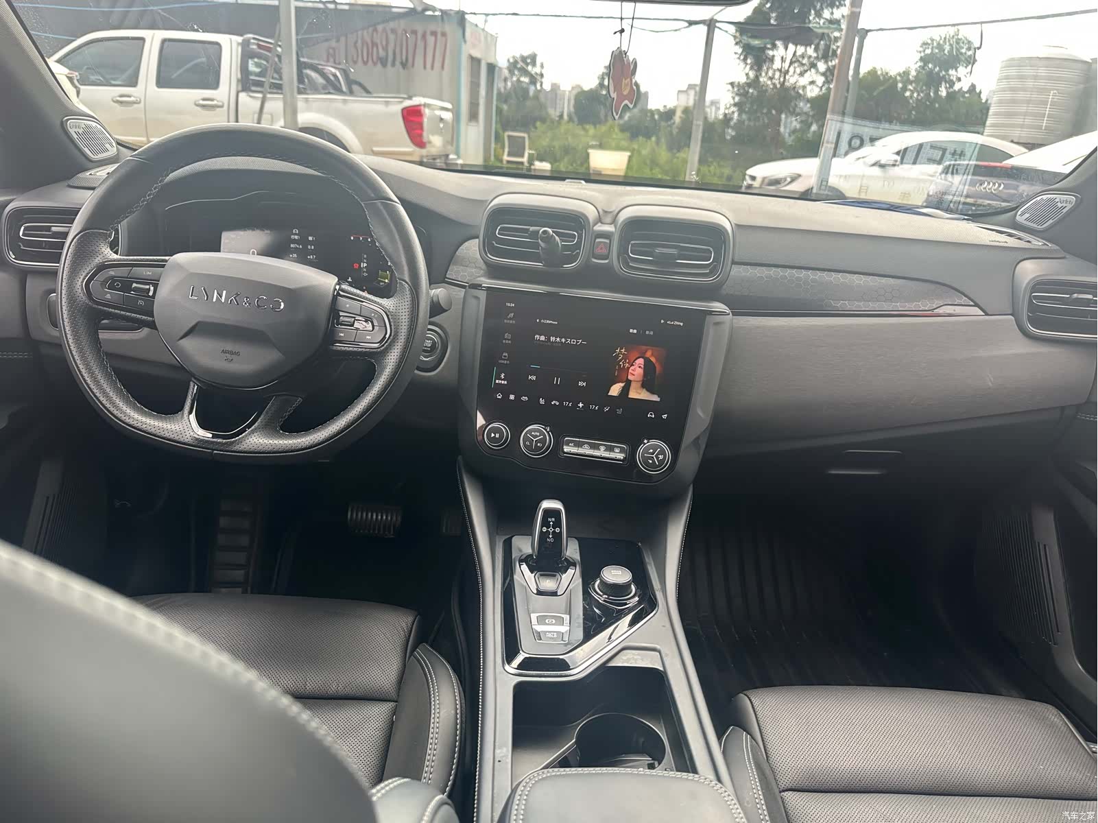 Lynk & Co 02, 2022 все фото