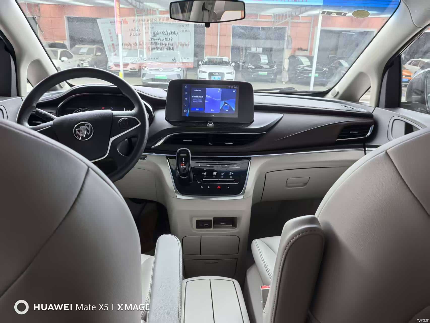 Buick GL8, 2023 4