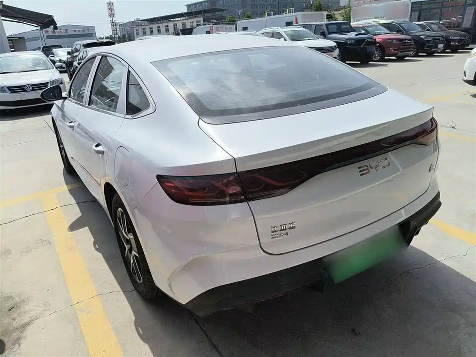 BYD Qin L