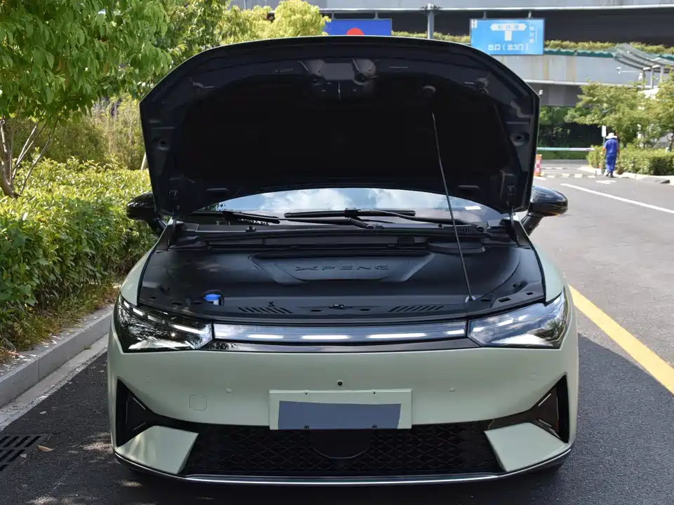 XPENG P5