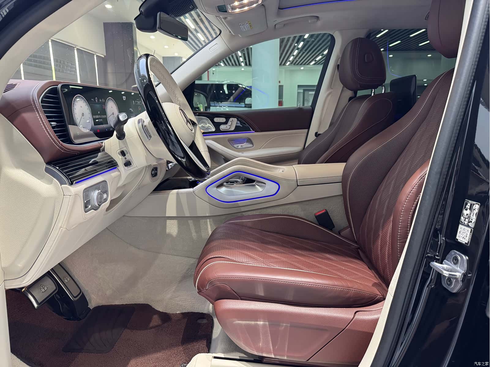 Maybach GLS, 2024 15