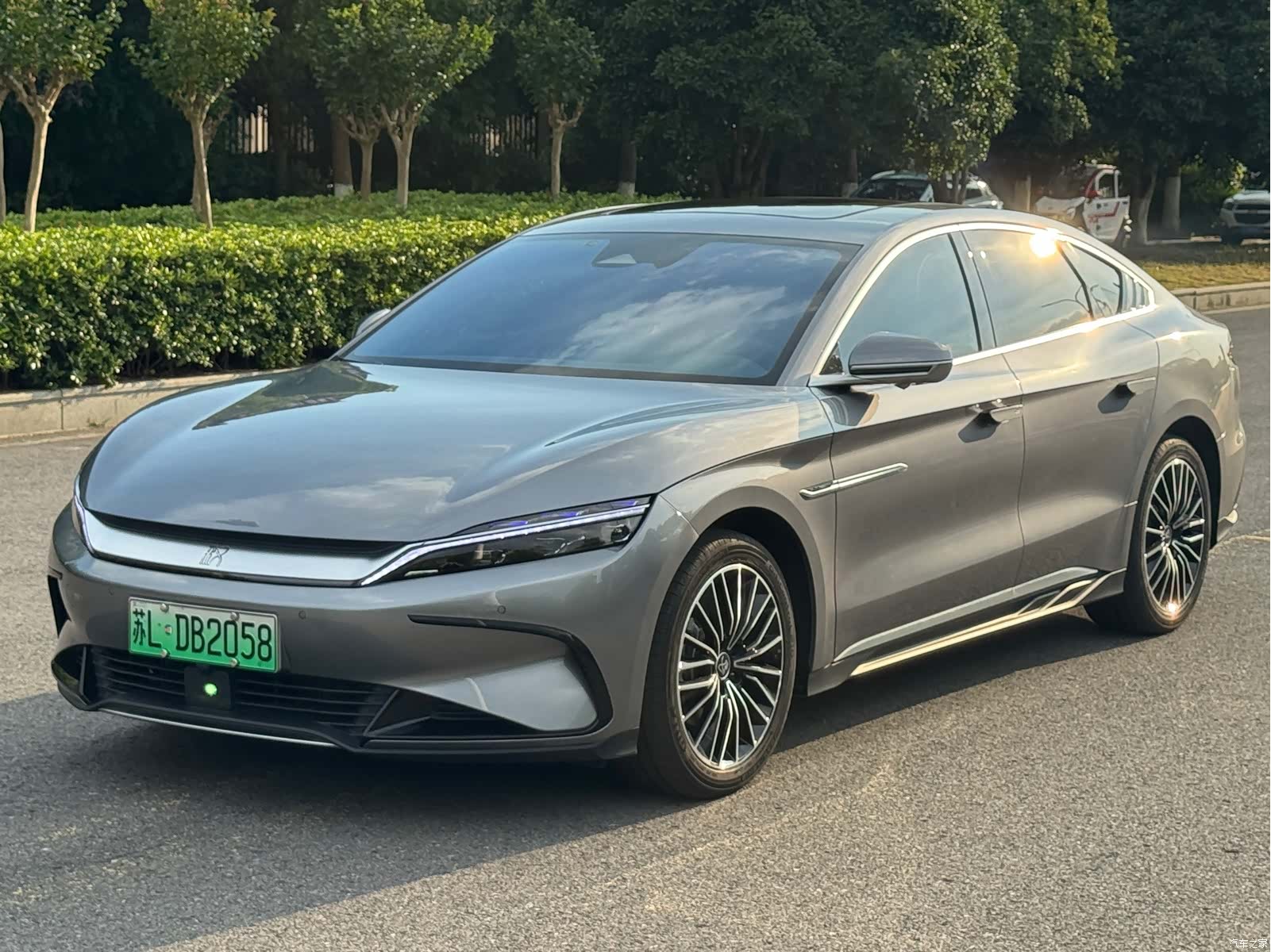 BYD Han, 2023 1