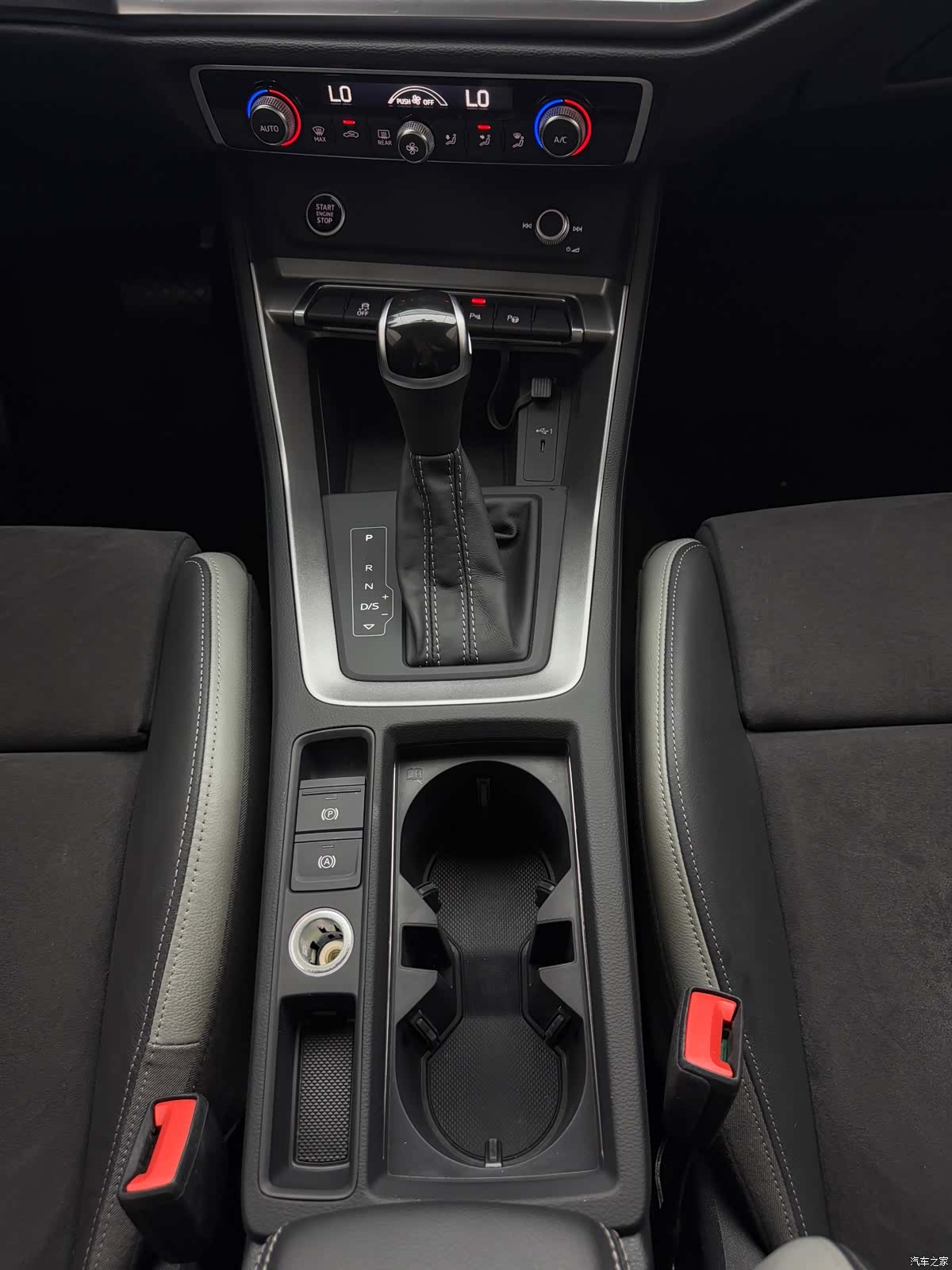 Audi Q3, 2022 12
