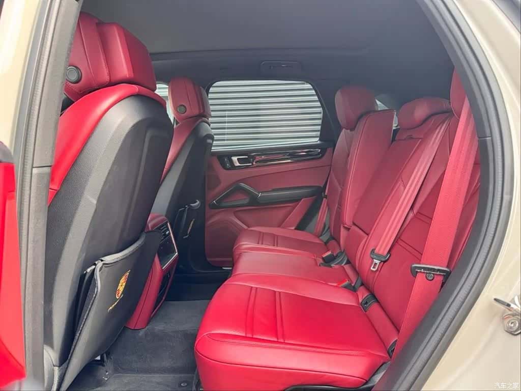 Porsche Cayenne, 2022 12