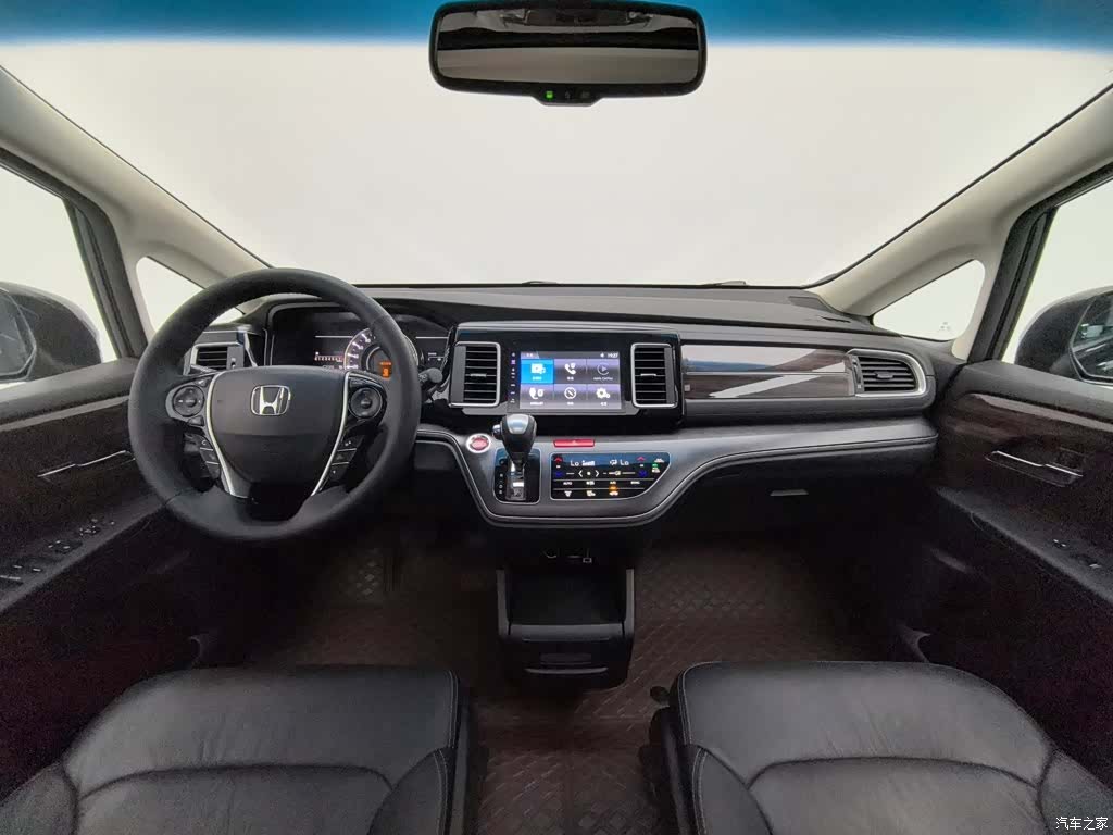 Honda Elysion, 2018 все фото