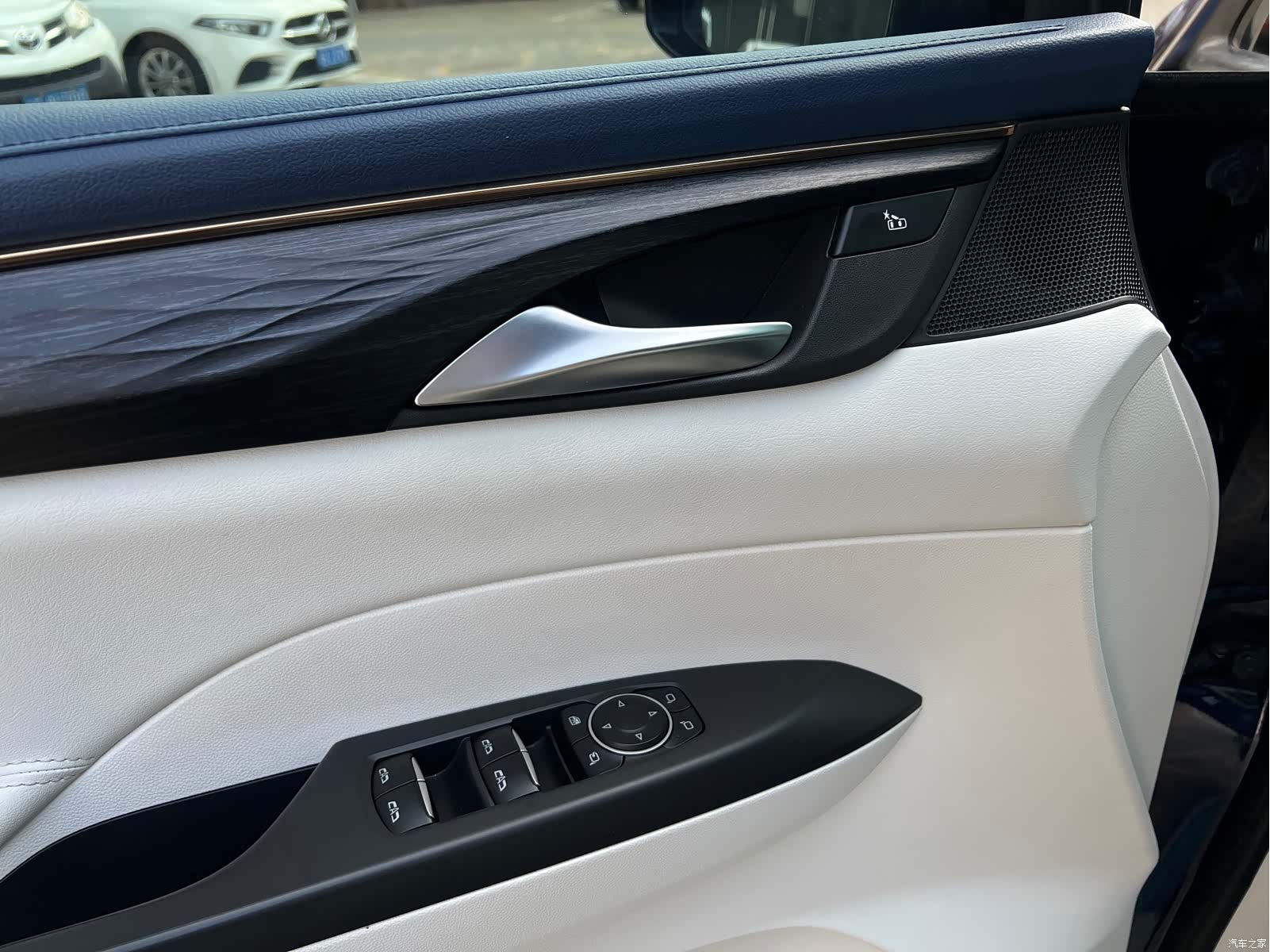 Buick GL8, 2021 19