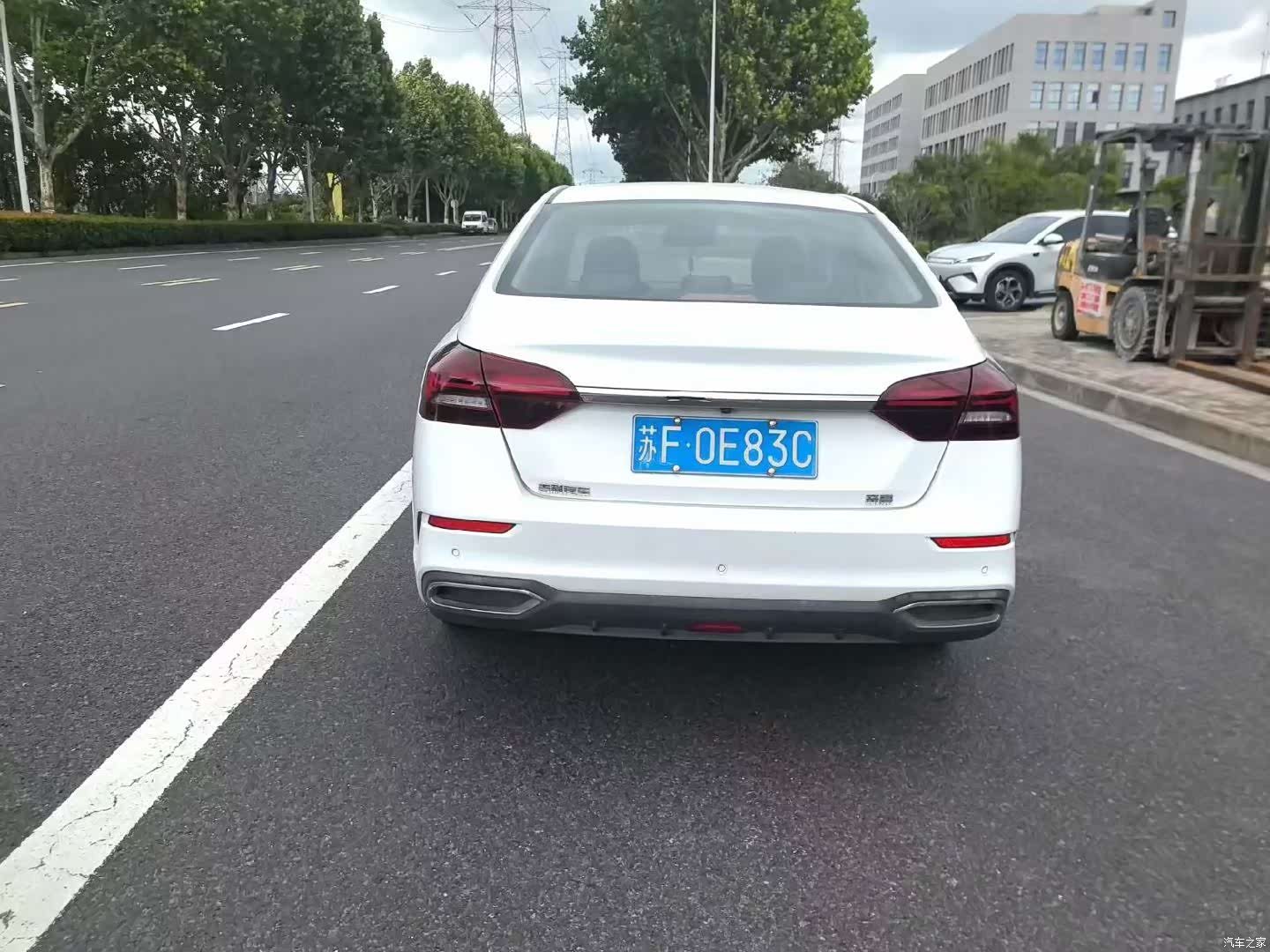 Geely Emgrand, 2021 8