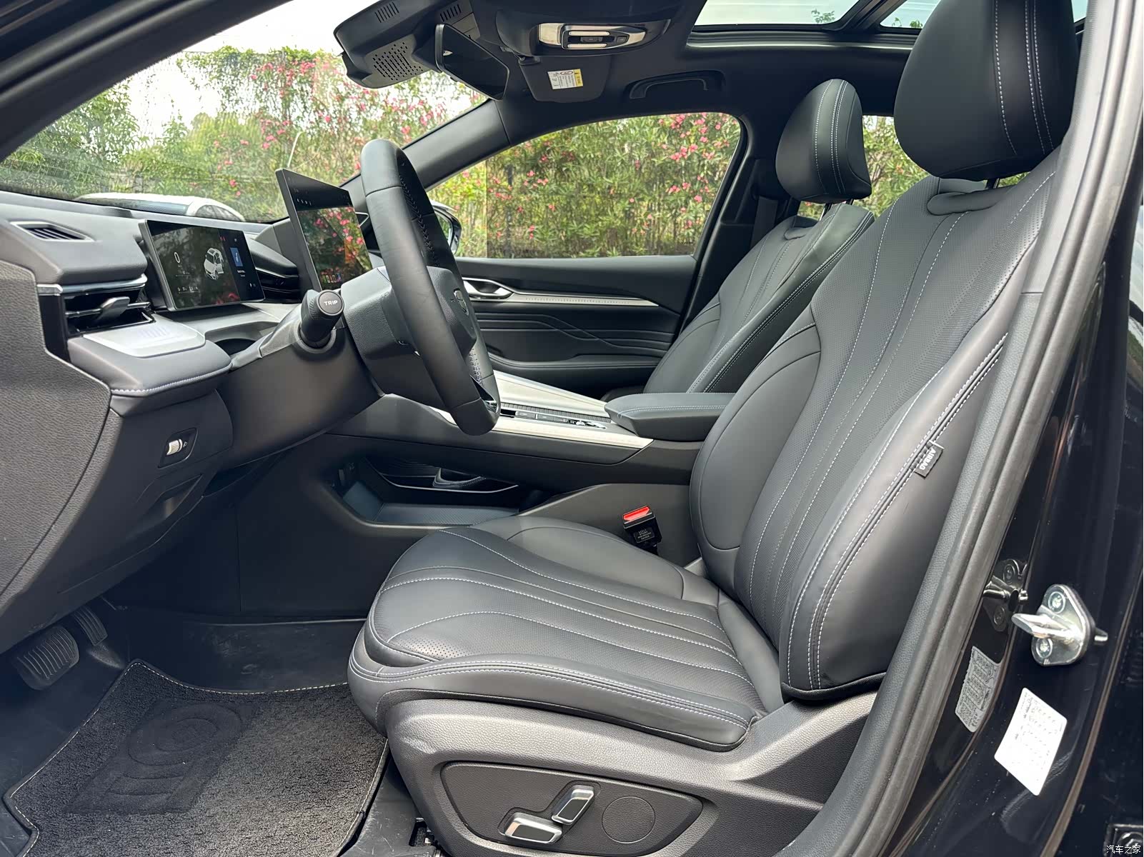 Geely Preface, 2024 19