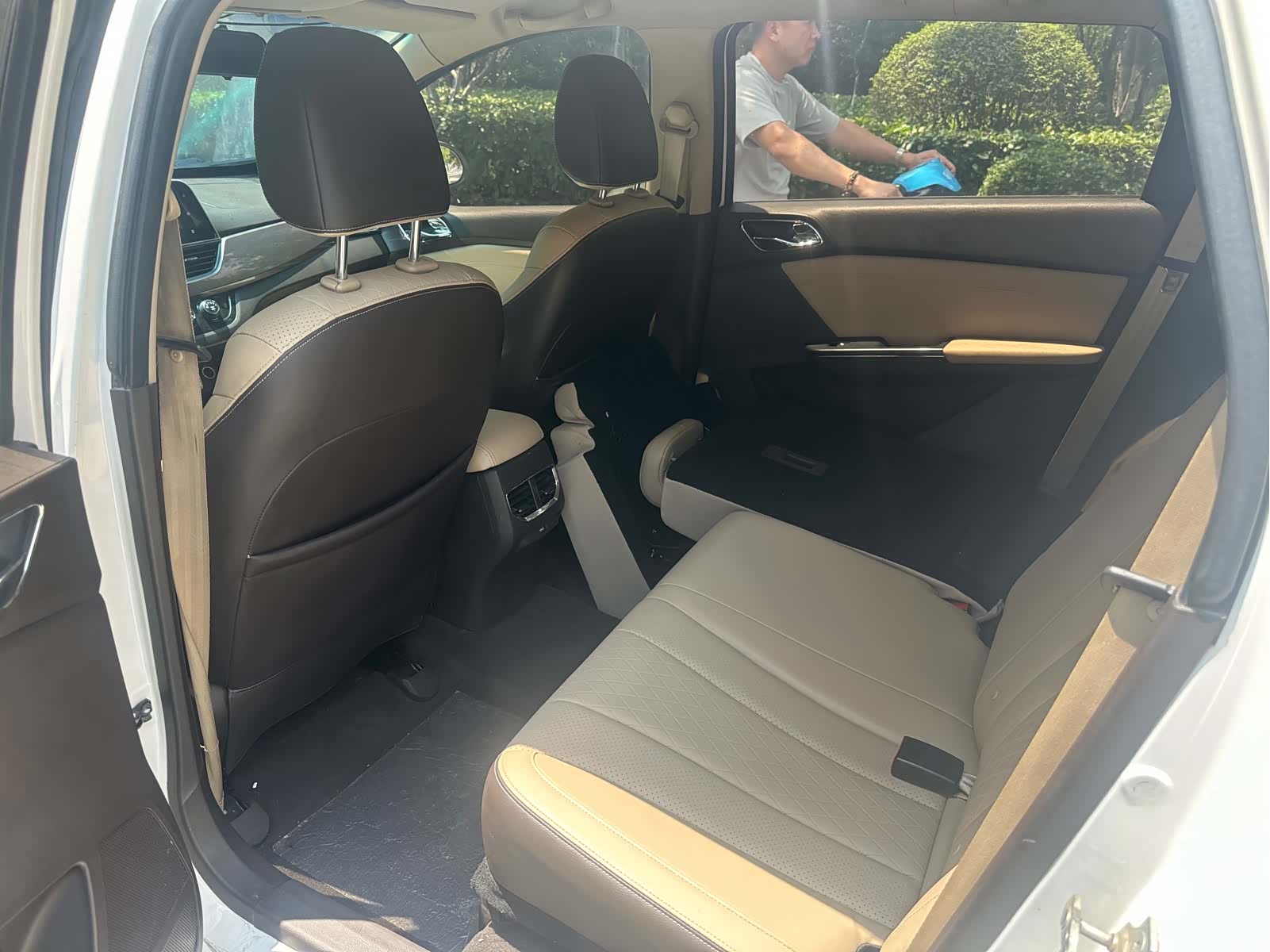 Wuling 310W, 2017 10