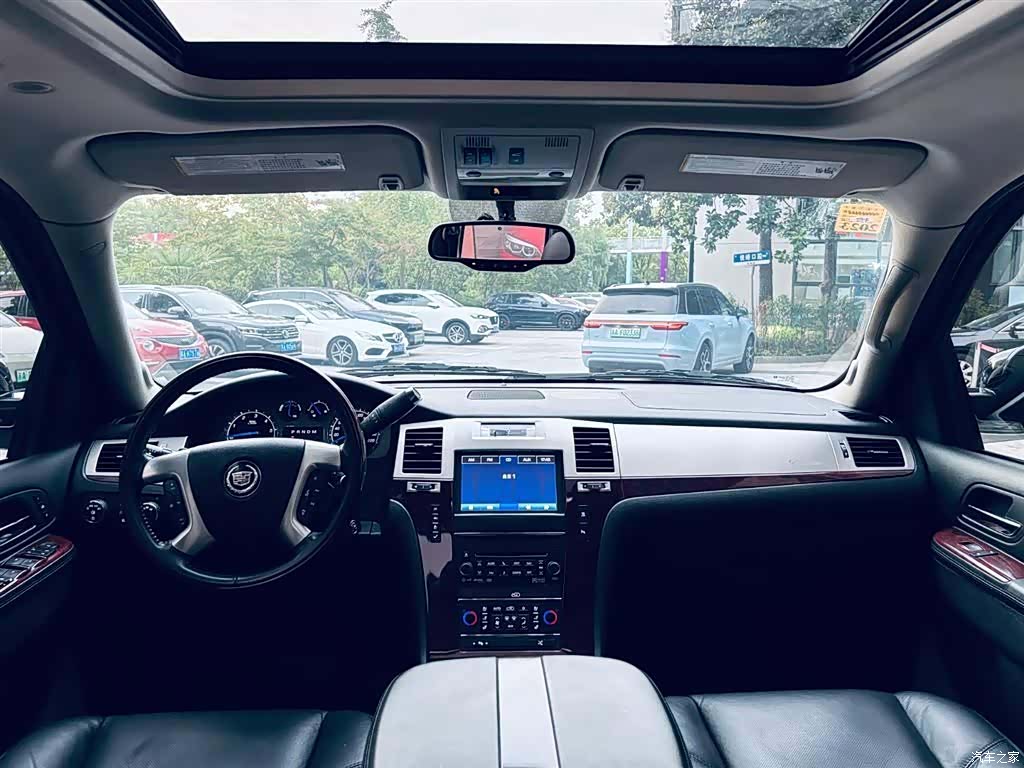 Cadillac Escalade, 2010 21