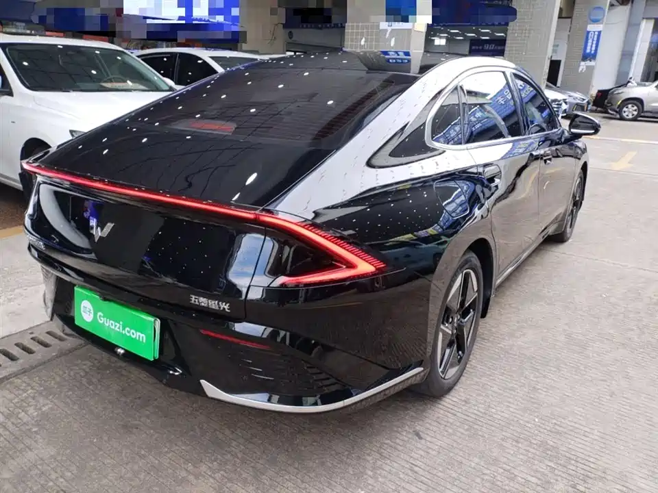 Wuling Wuling Starlight