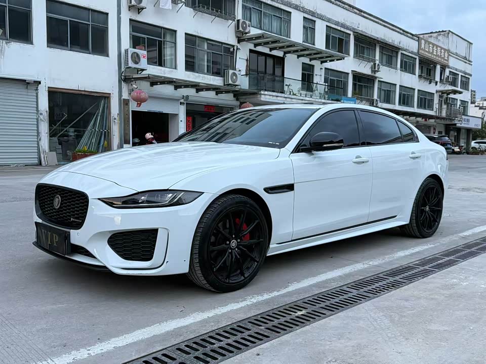 Jaguar XEL