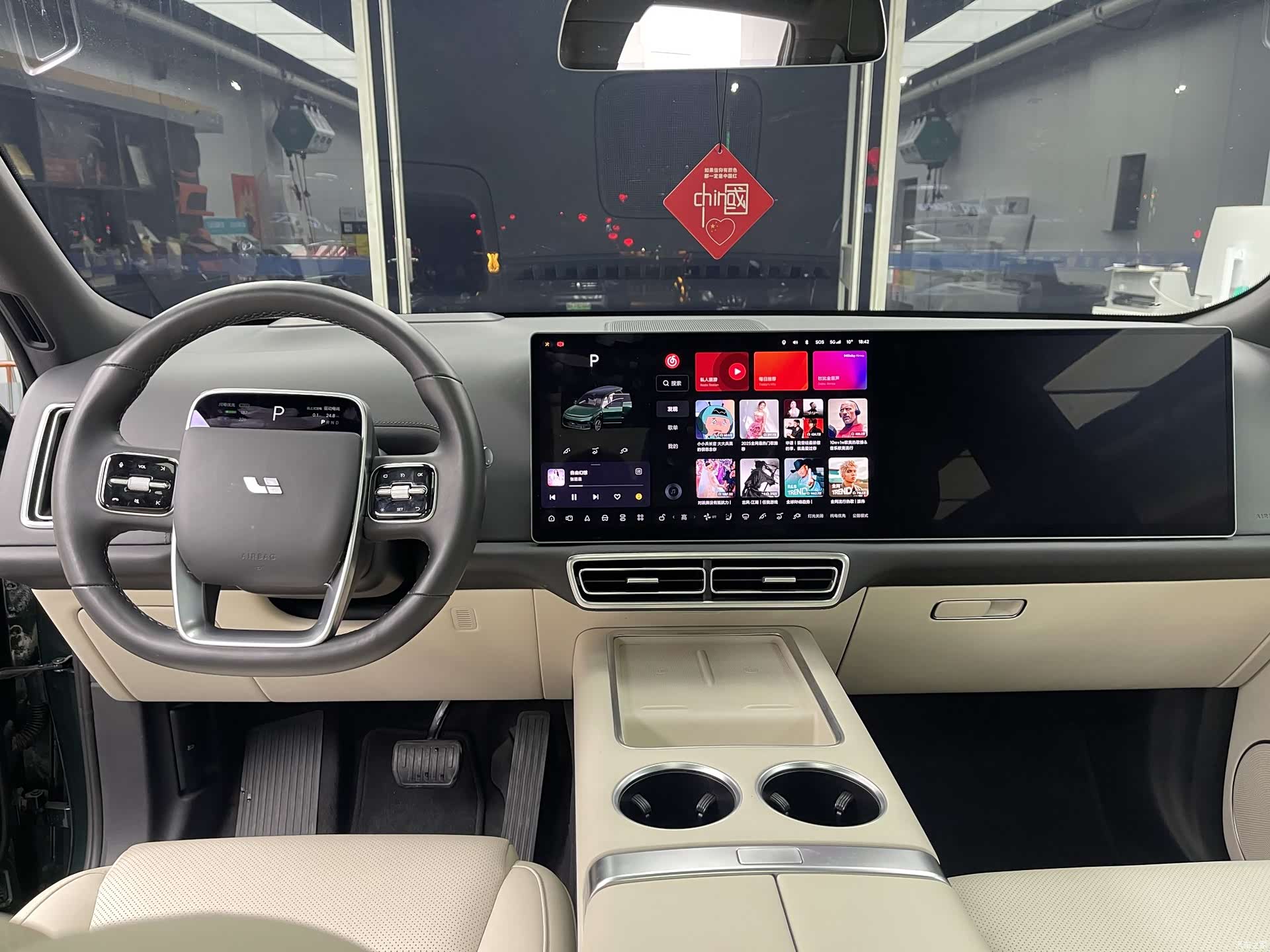 Li Auto L9, 2023 все фото