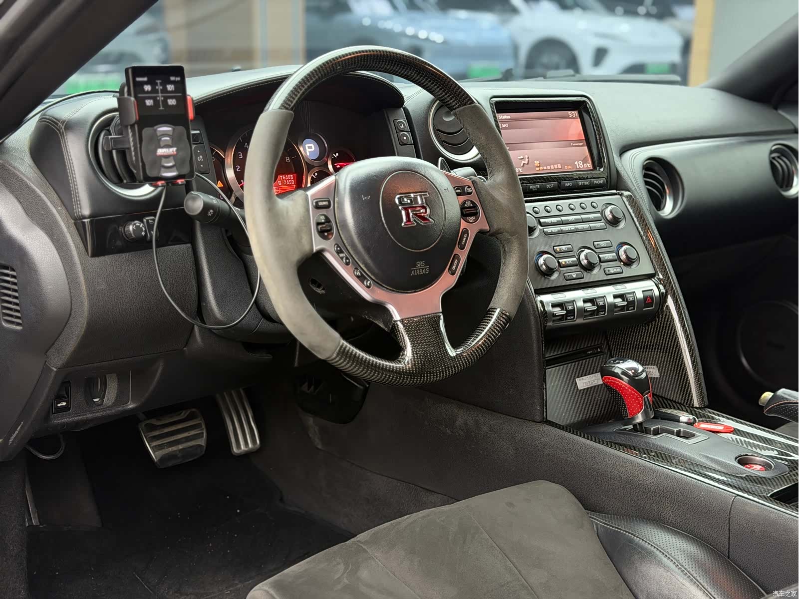 Nissan GT-R, 2010 15