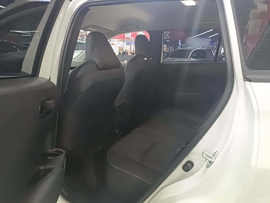 Toyota Frontlander, 2025 17