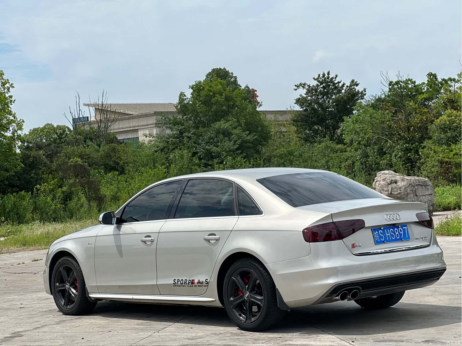 Audi A4L, 2014 4