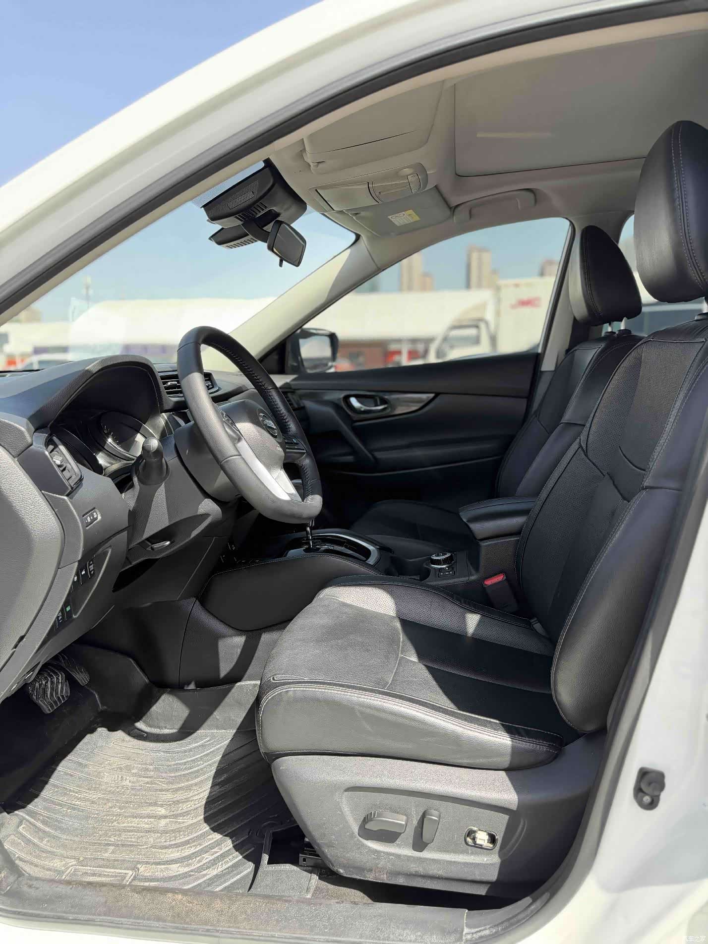 Nissan X-Trail, 2020 4