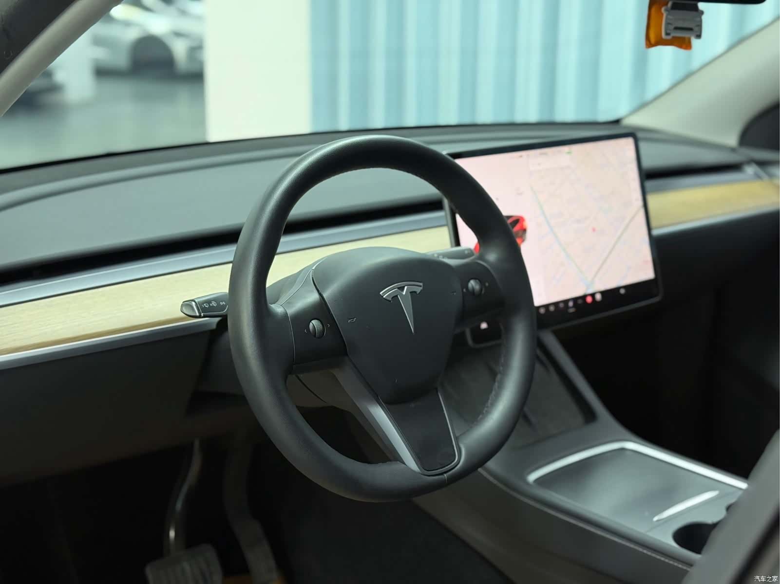 Tesla Model Y, 2021 все фото