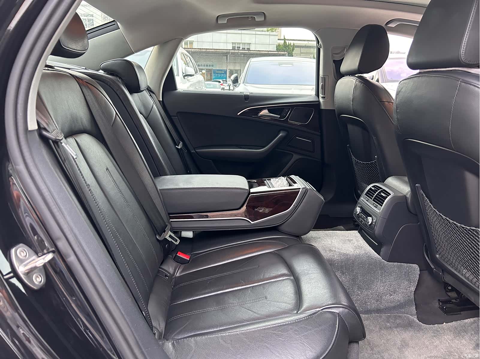 Audi A6L, 2016 14