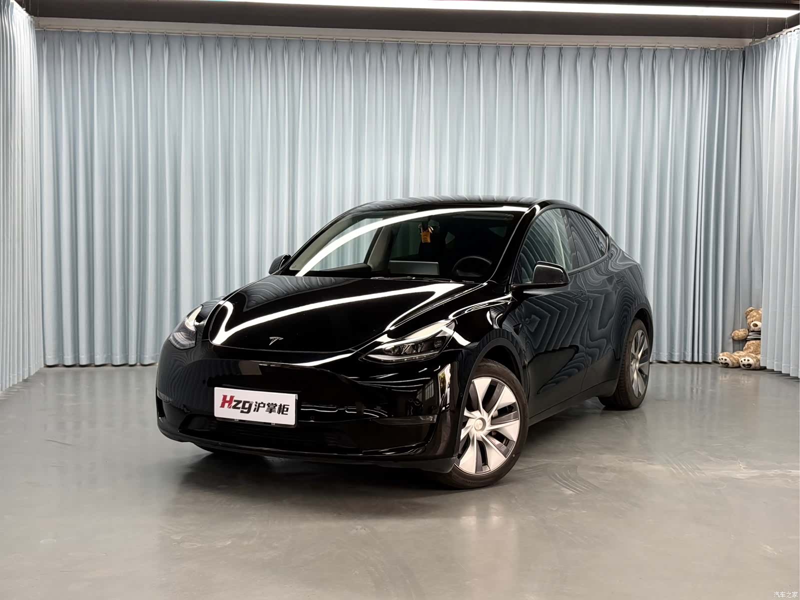 Tesla Model Y, 2021 1