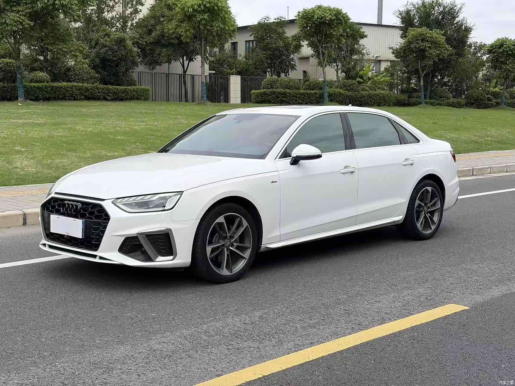 Audi A4L, 2021 1