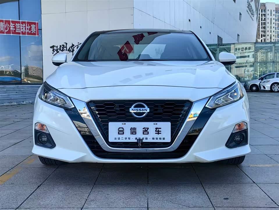 Nissan Teana