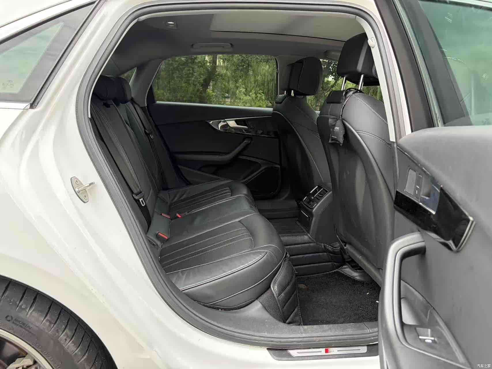 Audi A4L, 2021 13