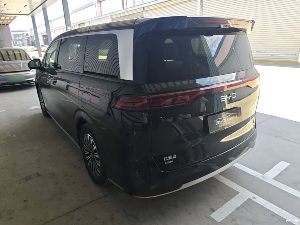 BYD Xia, 2025 все фото