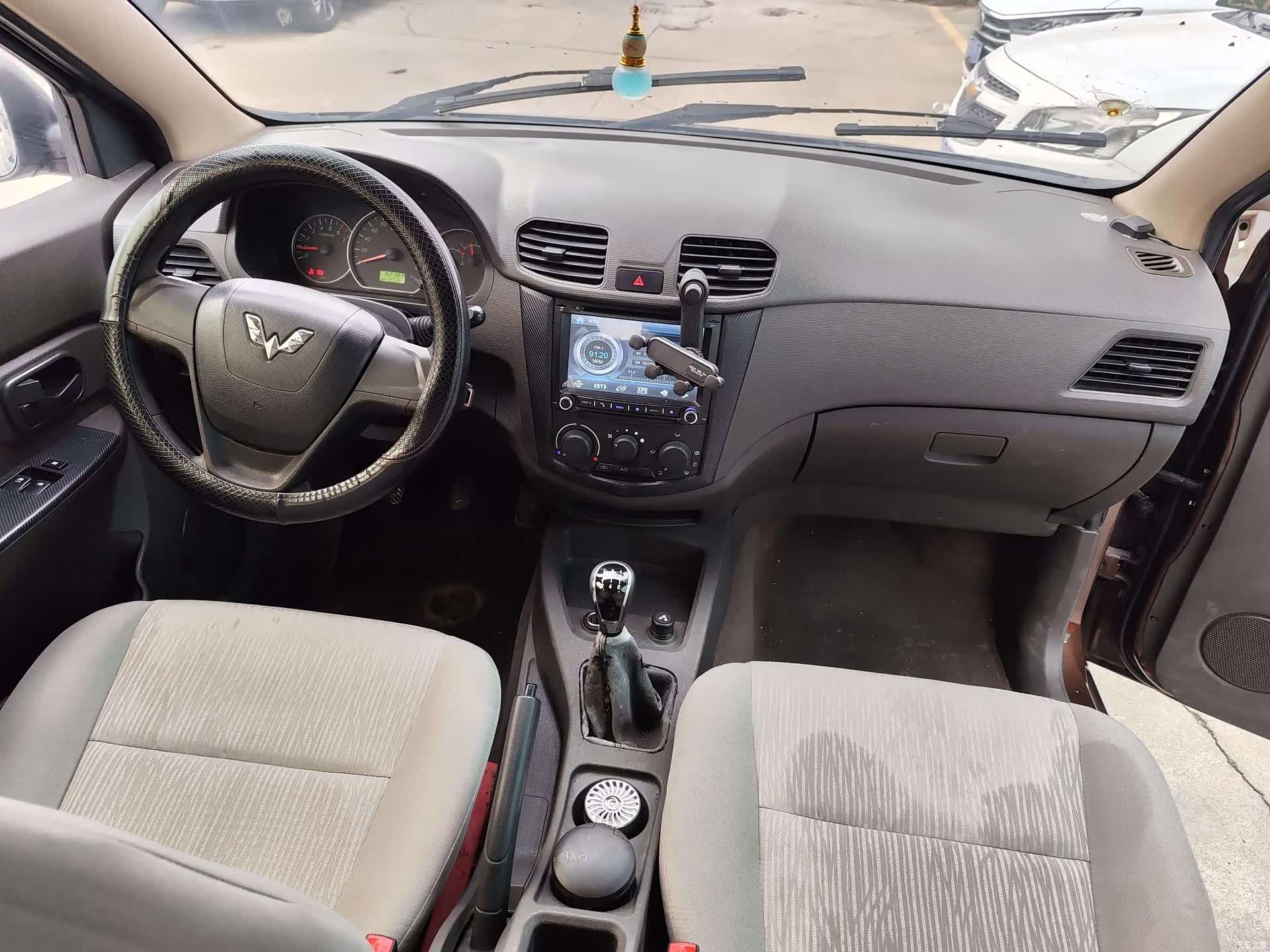 Wuling Hongguang, 2017 все фото