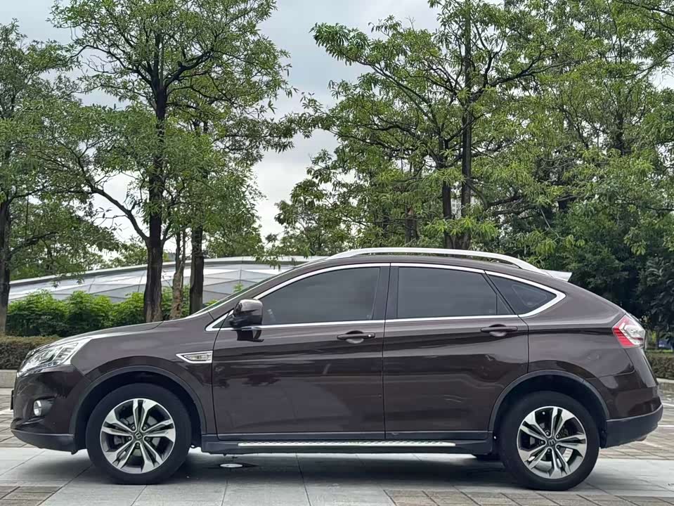 Luxgen Excellent 6 SUV