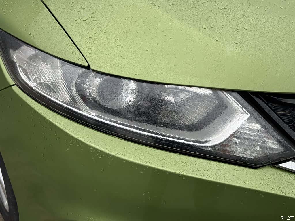 Honda Jade, 2014 4
