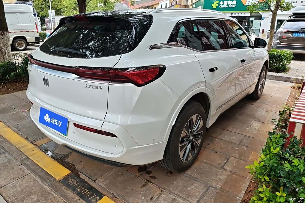 Buick E5, 2025 3