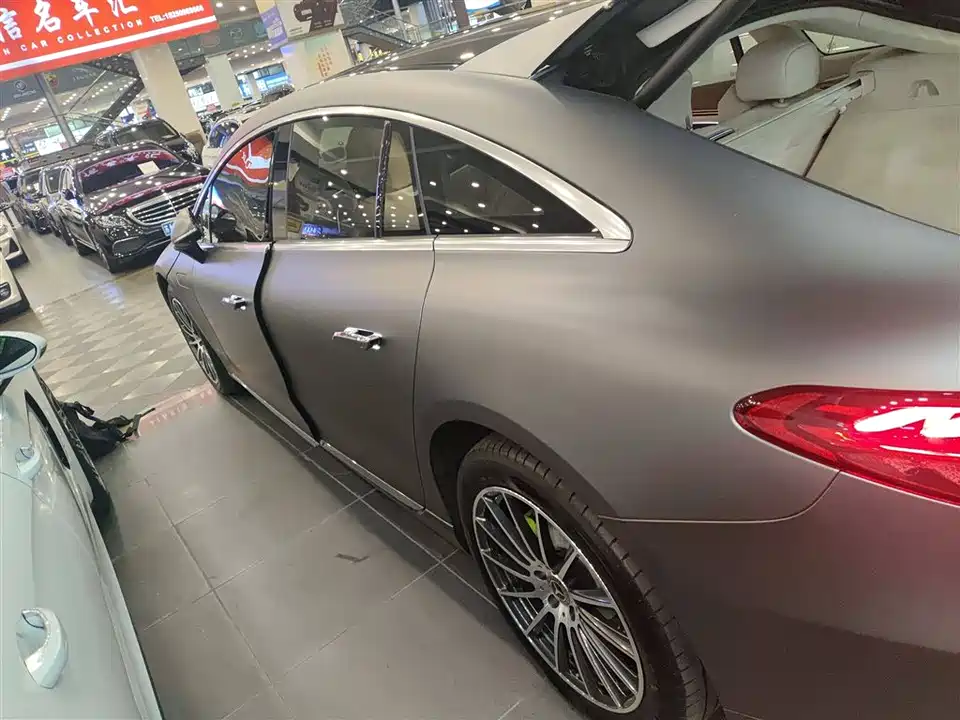 Mercedes-Benz EQS