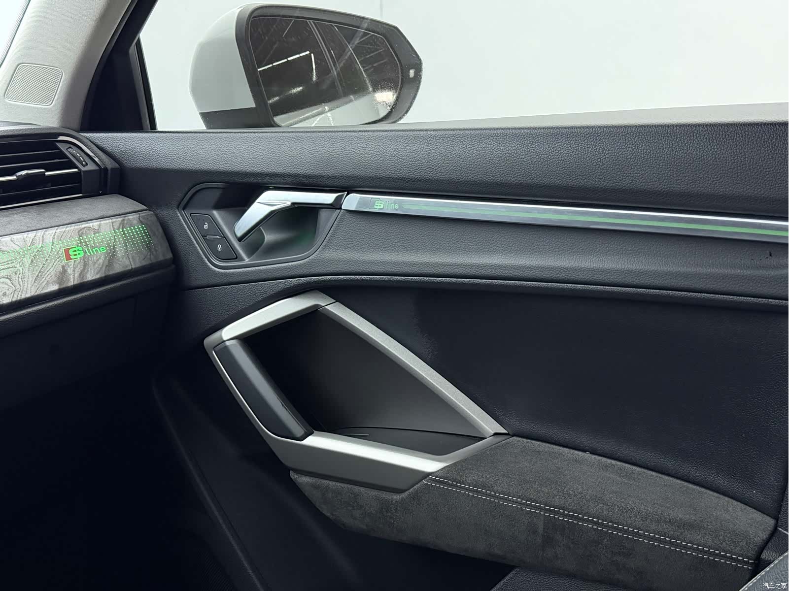 Audi Q3, 2021 19