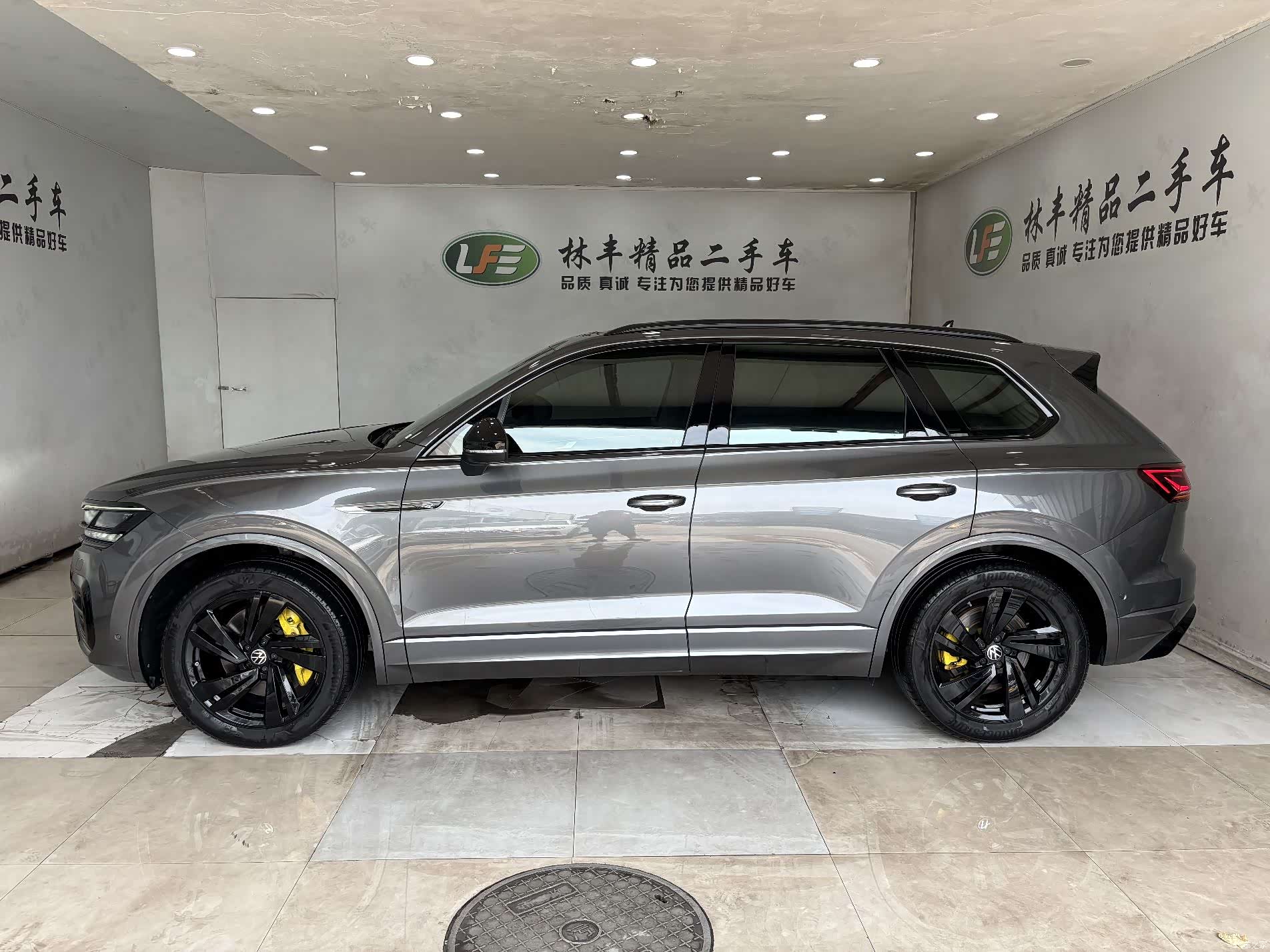 Volkswagen Touareg, 2022 4