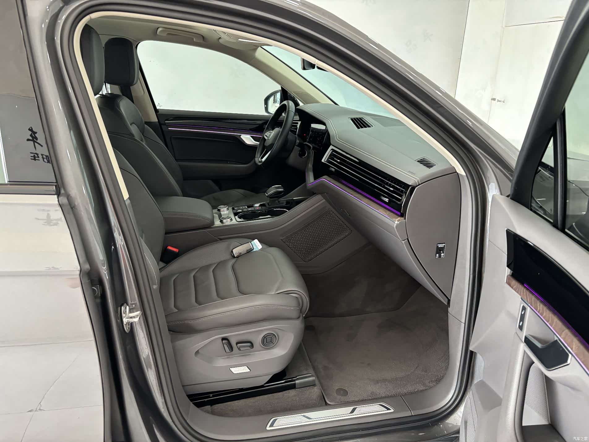 Volkswagen Touareg, 2022 26