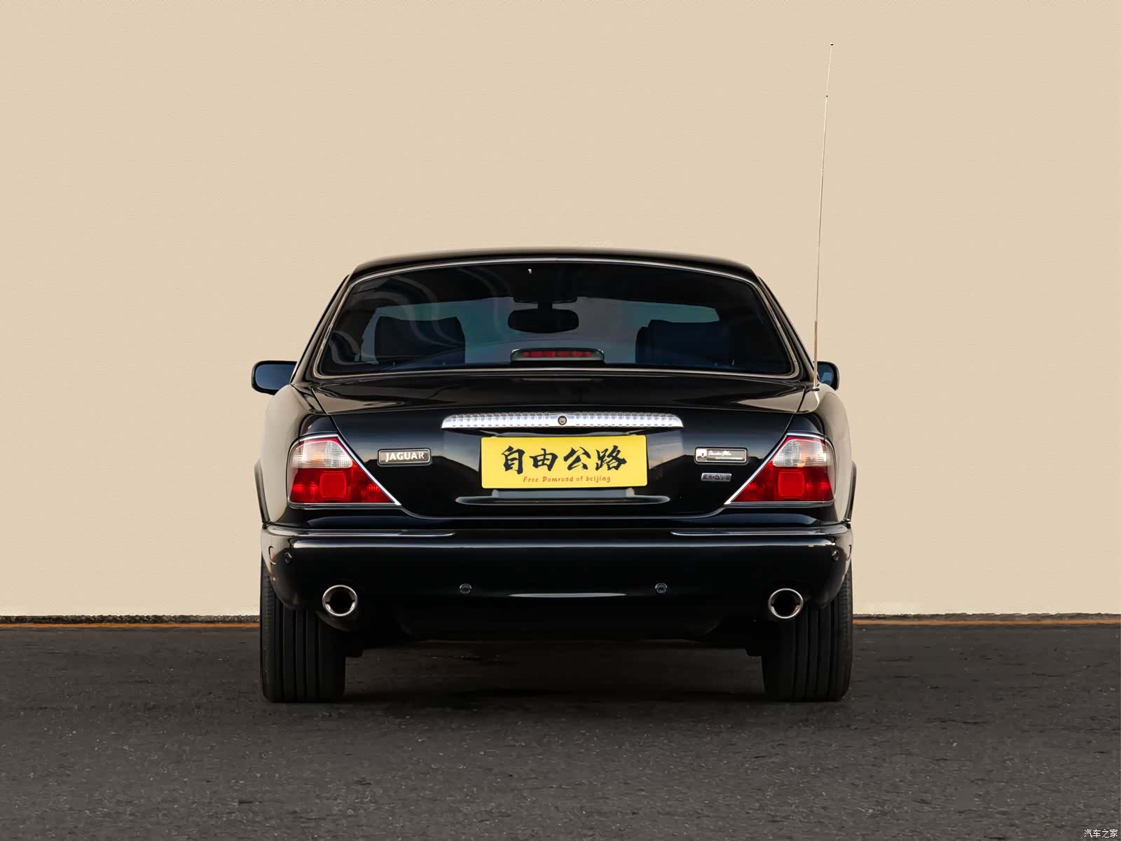 Jaguar XJ, 2002 3