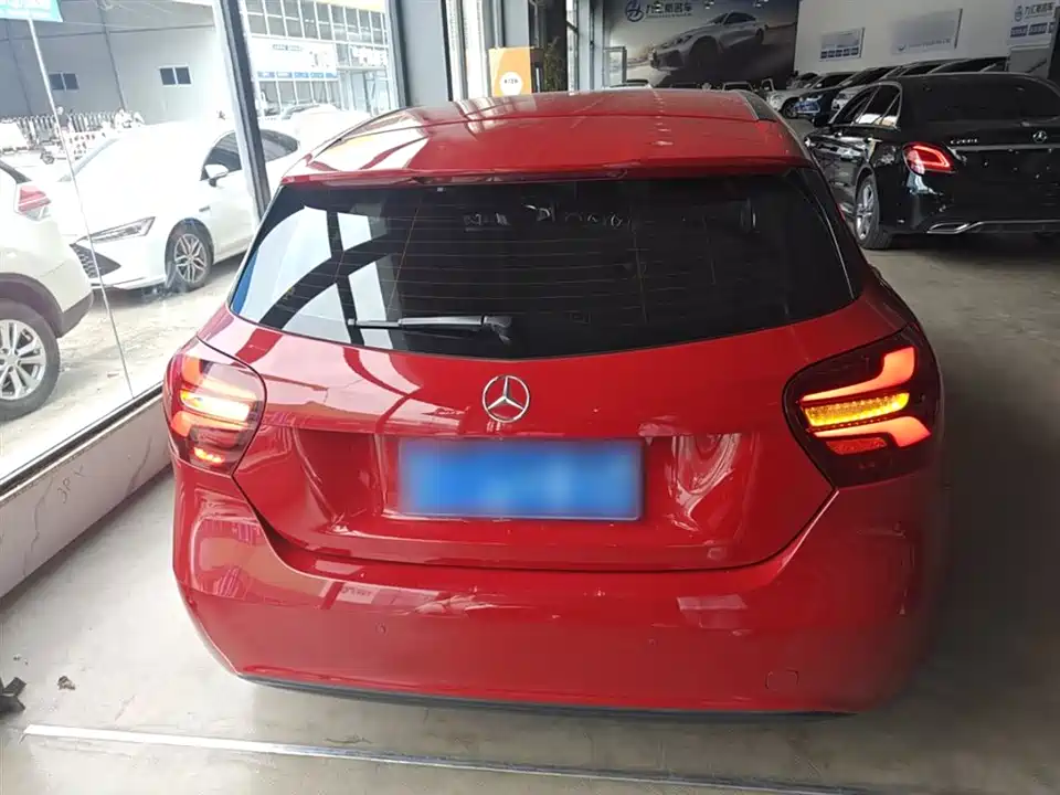 Mercedes-Benz Class A Mercedes-Benz Class A