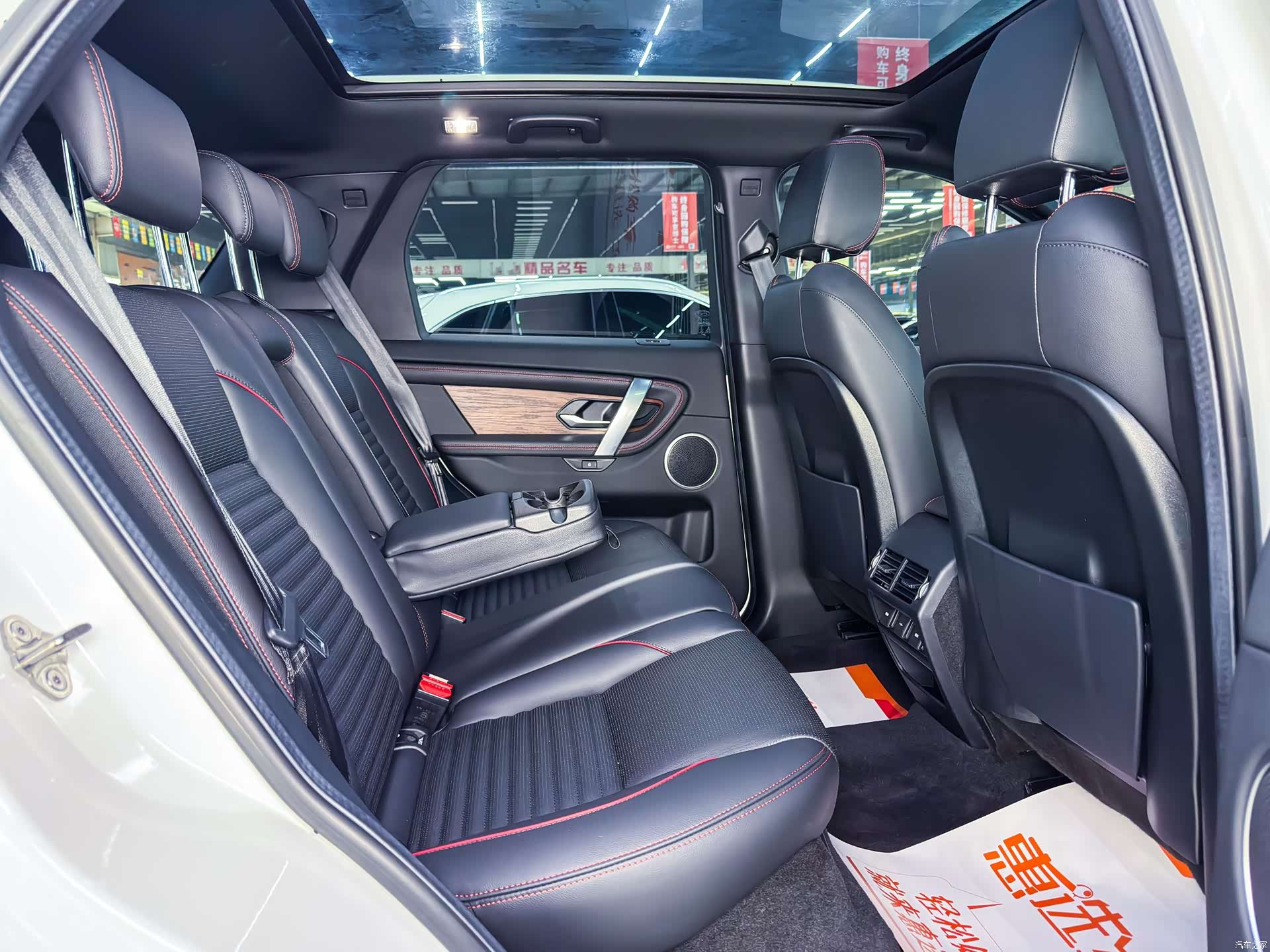 Land Rover Discovery, 2022 12