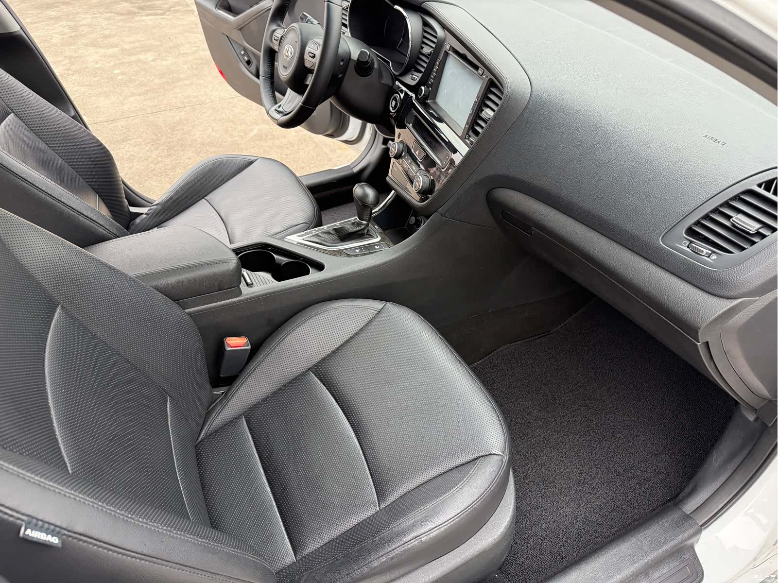 Kia K5, 2013 11