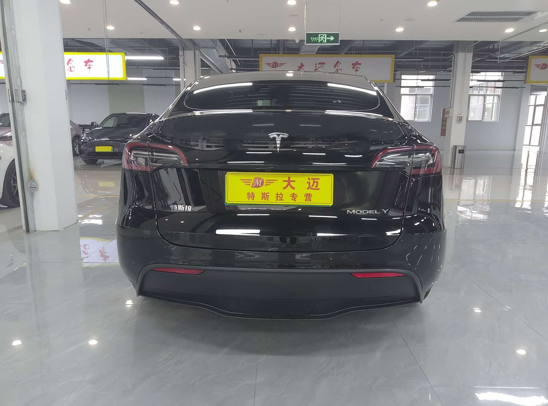 Tesla Model Y, 2022 4