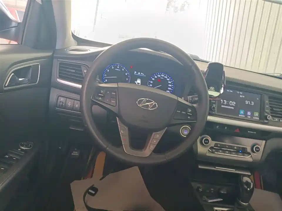 Hyundai Name picture