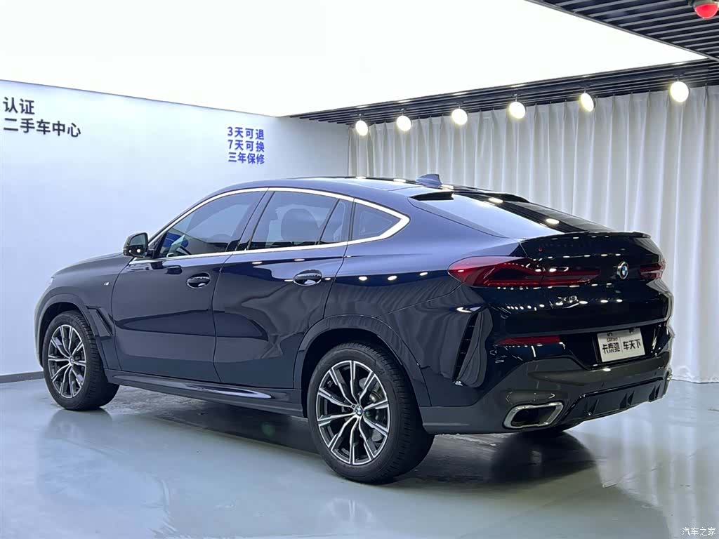 BMW X6, 2022 все фото