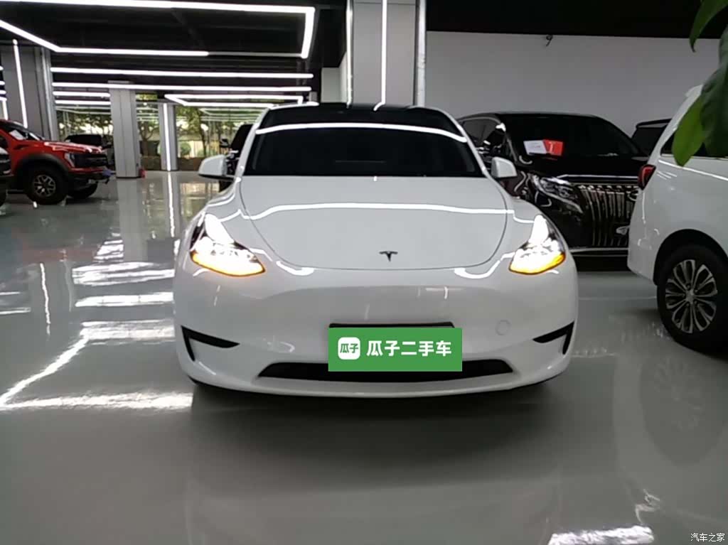 Tesla Model Y, 2024 3