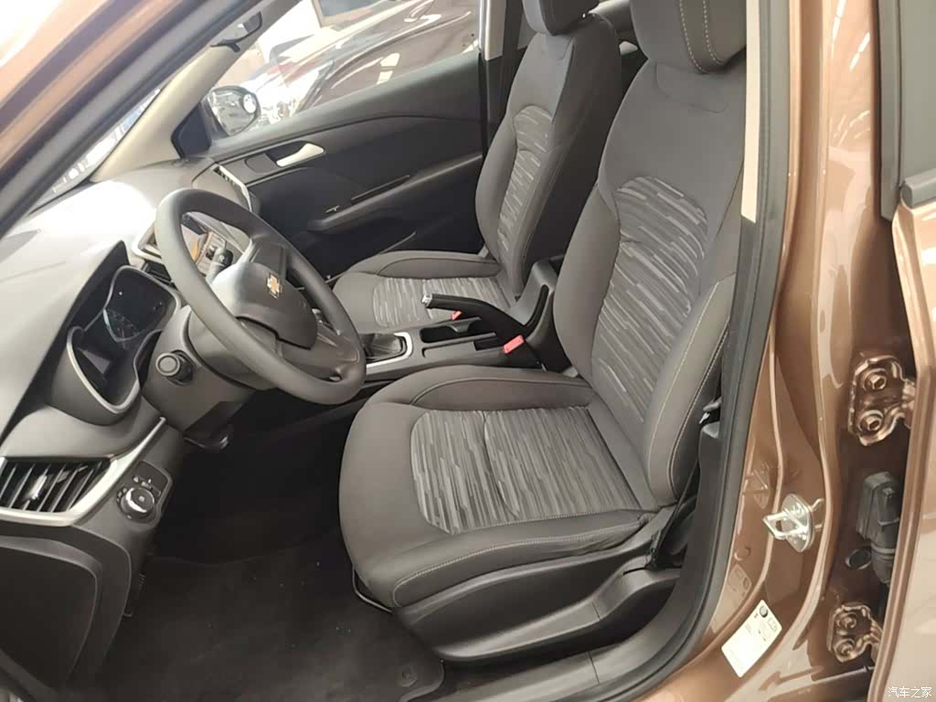 Chevrolet 320, 2019 15